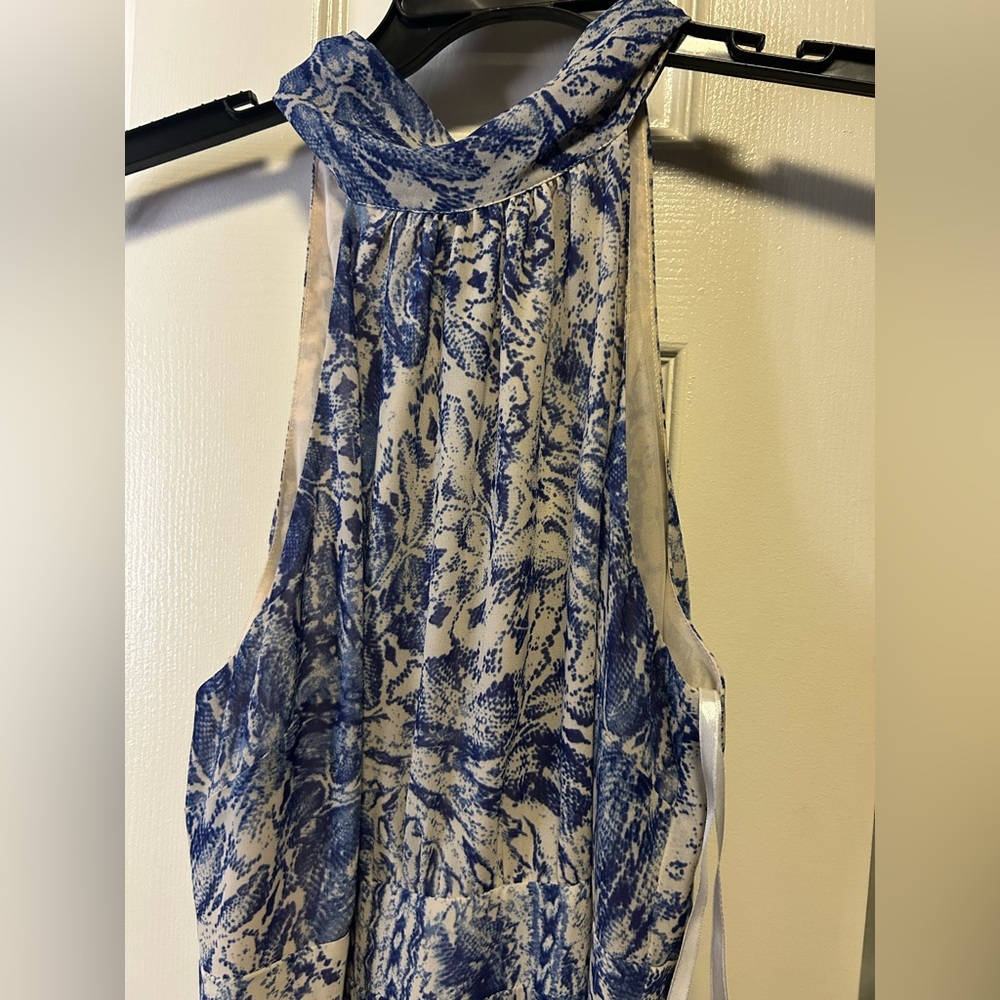 Elegant Blue and White halter dress - Picture 2 of 6